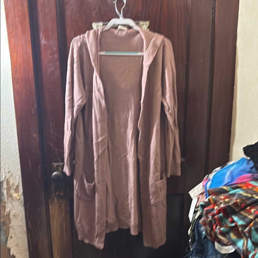 Cozy Pink Hooded Cardigan Size Large (very roomie)